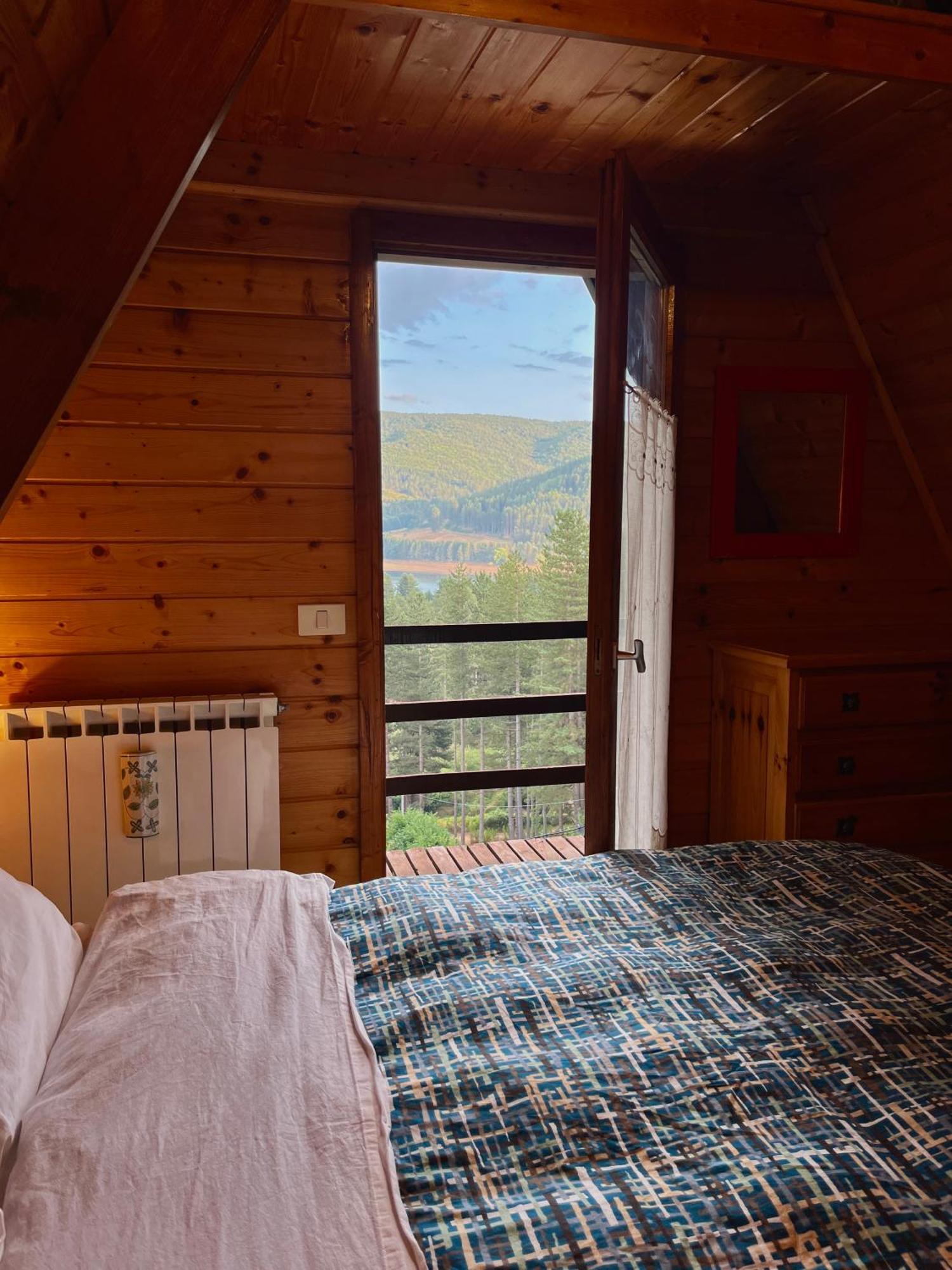 Chalet Natura La Taverna Dei 3 Porcellini Cavaliere  Buitenkant foto