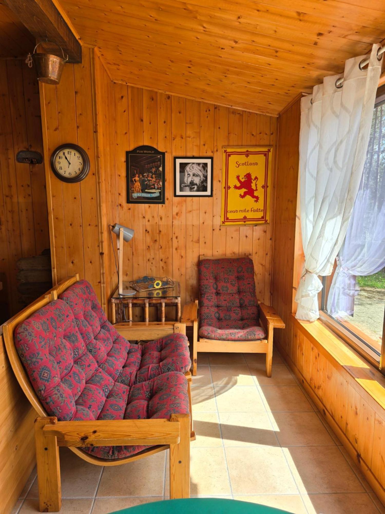 Chalet Natura La Taverna Dei 3 Porcellini Cavaliere  Buitenkant foto