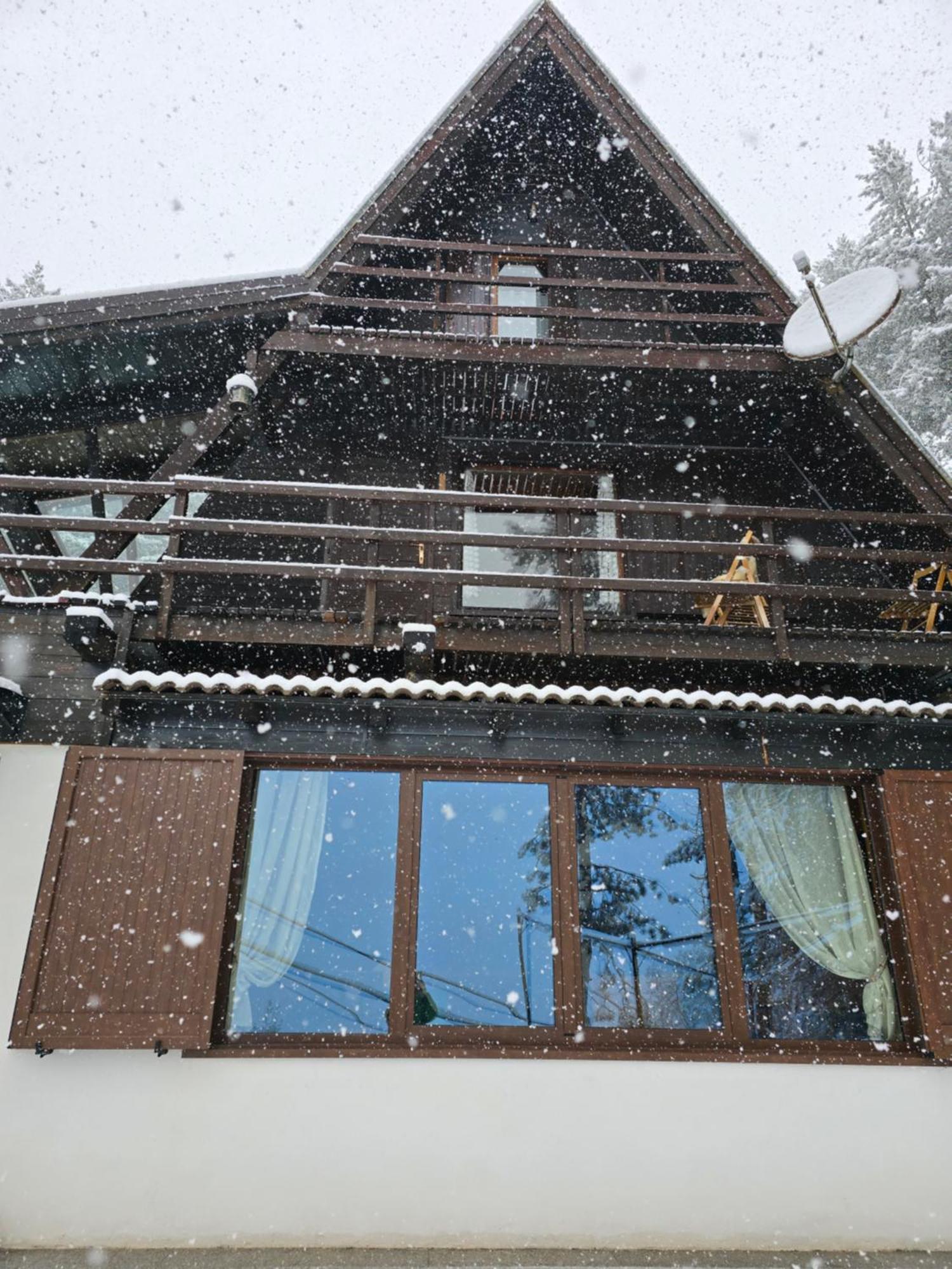Chalet Natura La Taverna Dei 3 Porcellini Cavaliere  Buitenkant foto
